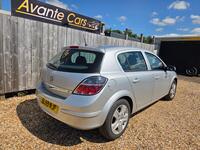 VAUXHALL ASTRA